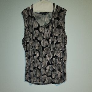 Sleeveless Black and White Patterned Women's Top